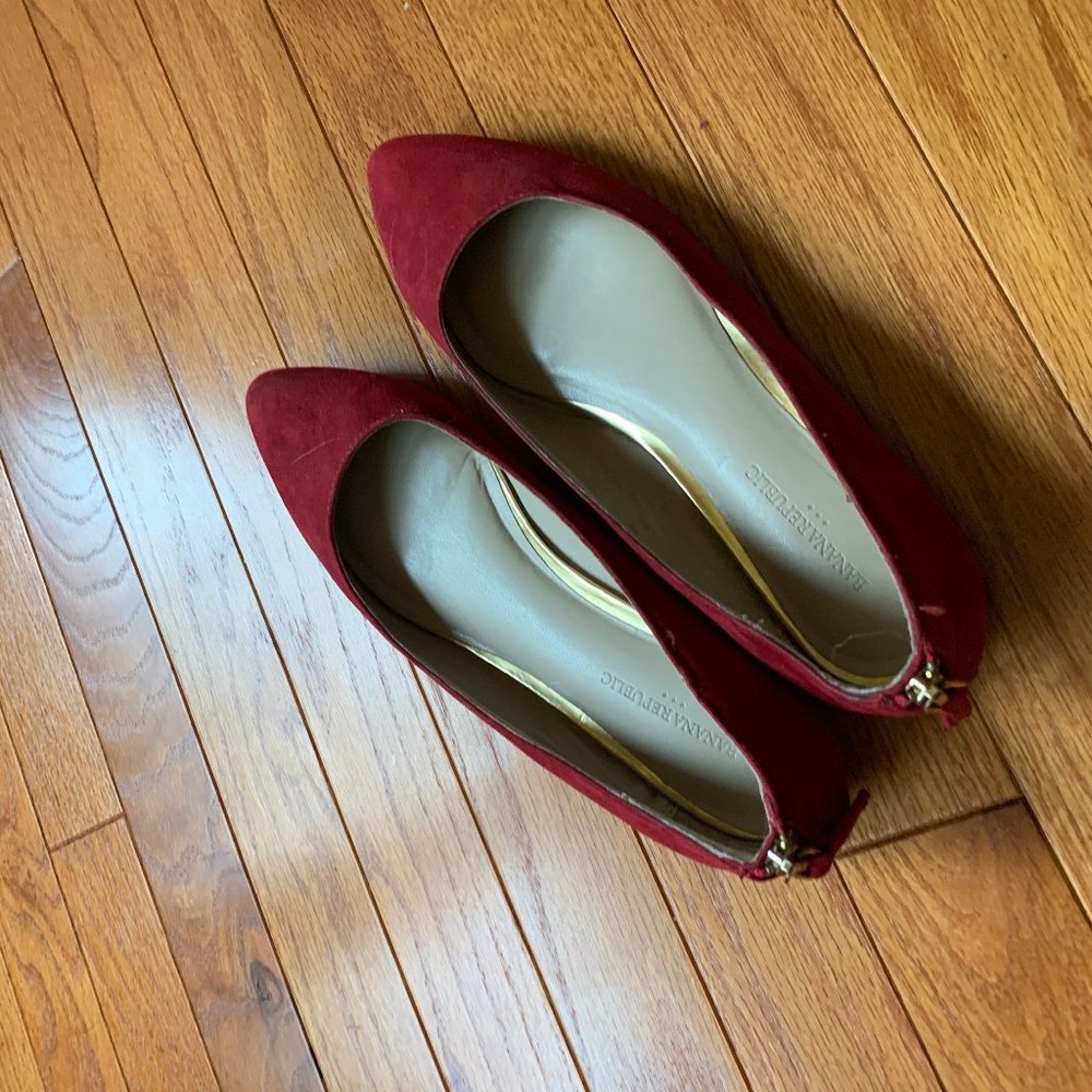 Red Banana Republic Flats